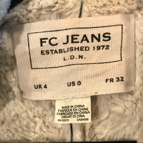 Black vest - Picture 4 of 6